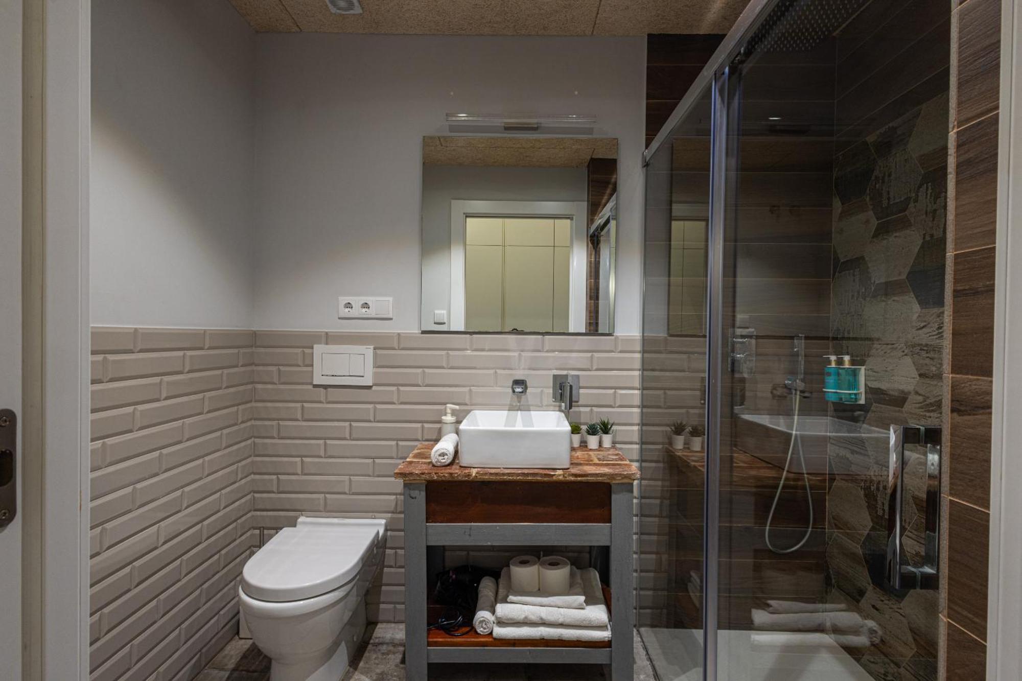 Apartament Florit Flats - Center Modern 1Br 2Bth Terrace Wi-Fi Ac Walencja Zewnętrze zdjęcie